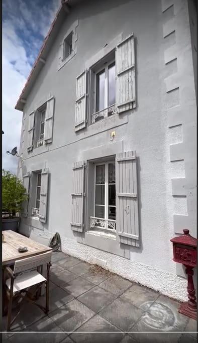 Montemboeuf Centre Town House Free Wifi Villa Exterior photo